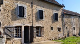 MAISON EN PIERRES