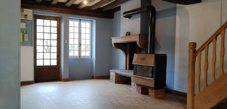 MAISON EN PIERRES